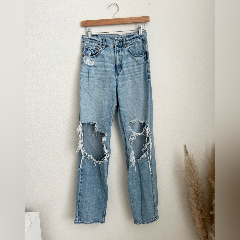 American Eagle Highest Rise Baggy Straight Jeans Distressed Size 4